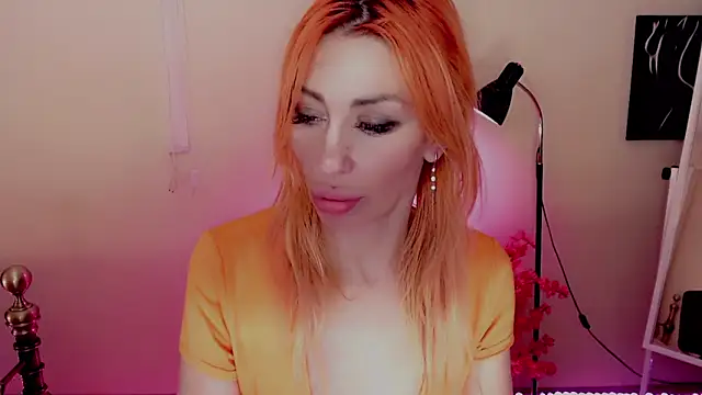 Snapshot of AnnieGOld_ chatting on 27, 12, 2024 AnnieGOld online show from 27, 12, 2024