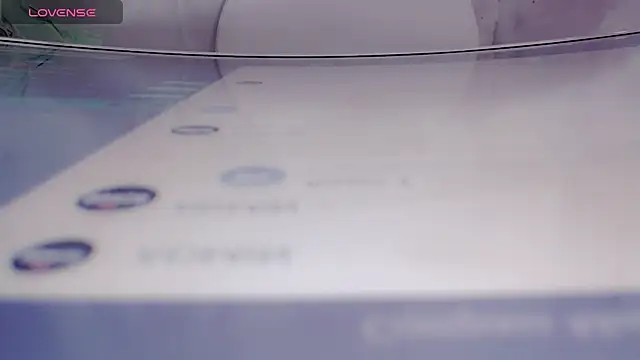 Snapshot of AnnieGOld_ chatting on 20, 10, 2025 AnnieGOld online show from 20, 10, 2025