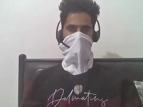 Snapshot of dreamtoungelick69 chatting on 3, 11, 2025 dreamtoungelick69 online show from 3, 11, 2025