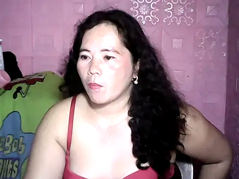 hotpusie 4u online show from 12, 11, 2025