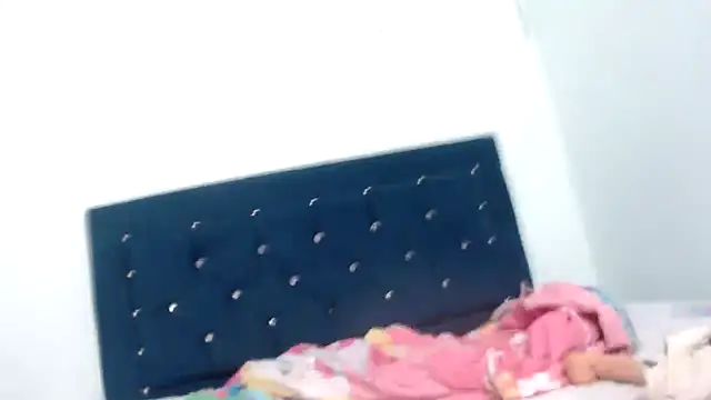 Snapshot of juanys_asshot chatting on 21, 9, 2025 juanys asshot online show from 21, 9, 2025