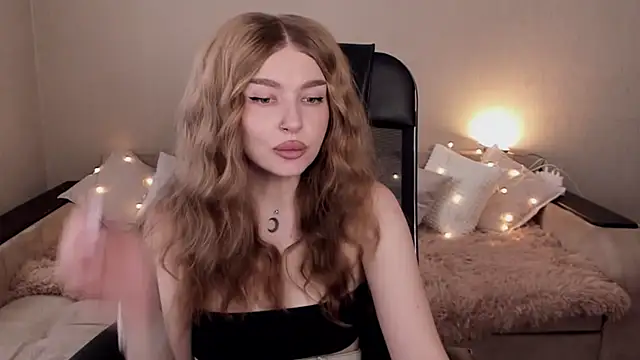 ViolettaLopez online show from 12, 2, 2025