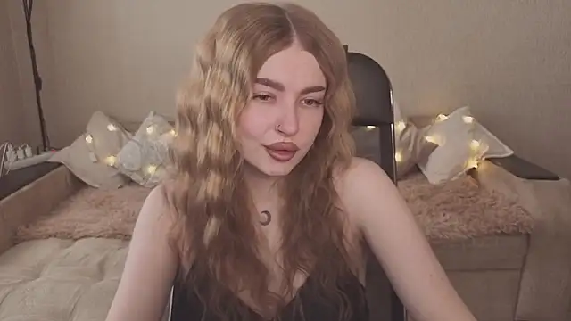 Snapshot of ViolettaLopez chatting on 8, 2, 2026 ViolettaLopez online show from 8, 2, 2026