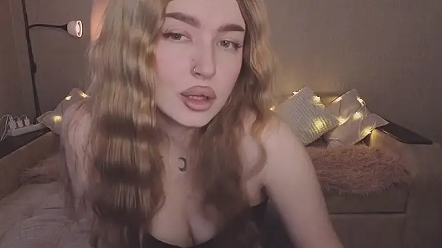 Snapshot of ViolettaLopez chatting on 19, 2, 2026 ViolettaLopez online show from 19, 2, 2026