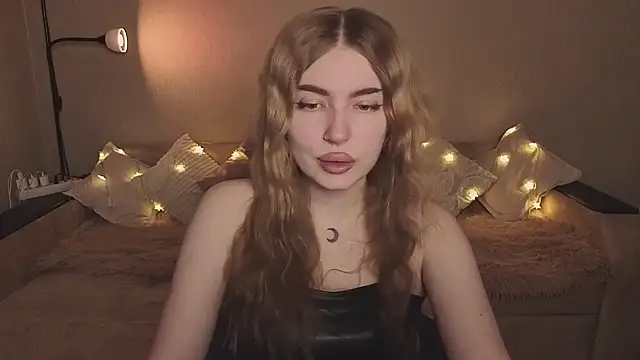 Snapshot of ViolettaLopez chatting on 25, 2, 2026 ViolettaLopez online show from 25, 2, 2026