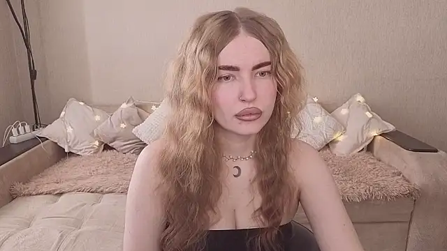 Snapshot of ViolettaLopez chatting on 18, 3, 2026 ViolettaLopez online show from 18, 3, 2026