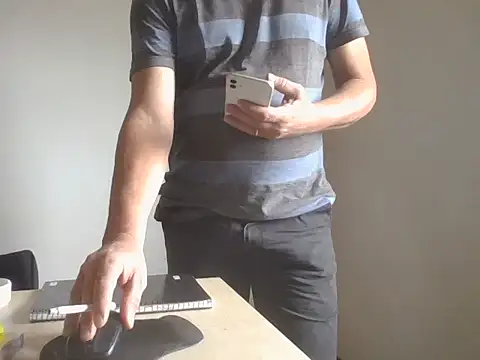 Snapshot of niceguyjr chatting on 8, 11, 2025 niceguyjr online show from 8, 11, 2025