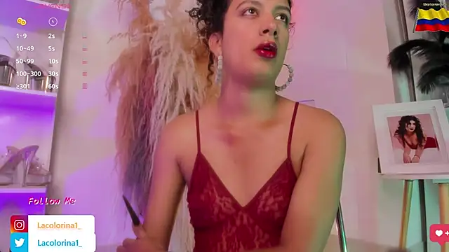 Snapshot of LaColorina_ chatting on 24, 10, 2025 LaColorina  online show from 24, 10, 2025