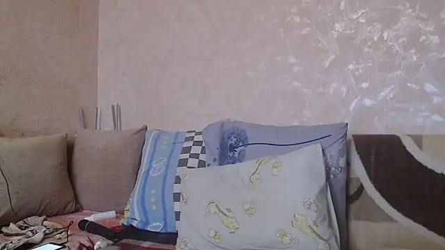Amy August online show from 5, 2, 2025