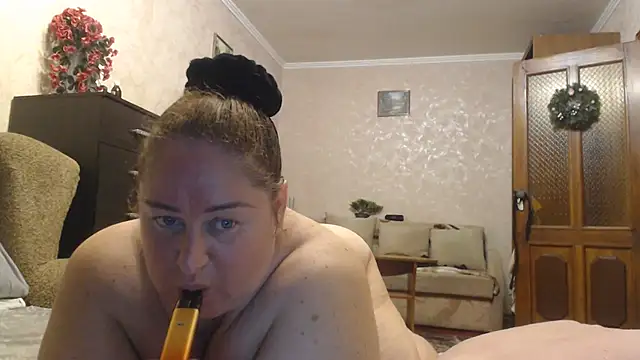 Amy August online show from 19, 6, 2026
