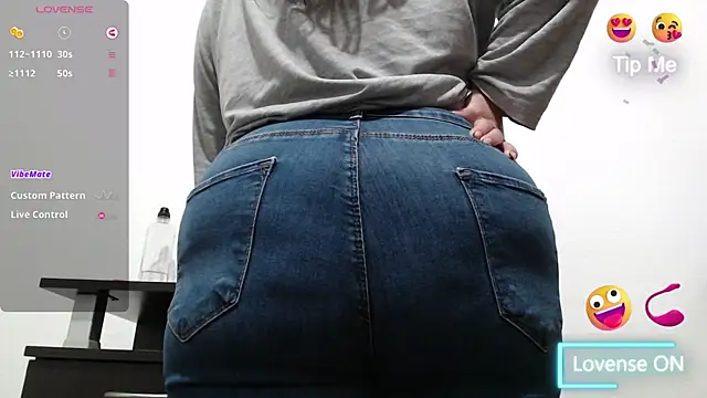 Snapshot of BBW_MILF_4U chatting on 29, 11, 2025 BBW MILF 4U online show from 29, 11, 2025