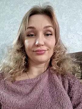 Snapshot of ModelEva chatting on 19, 3, 2025 ModelEva online show from 19, 3, 2025