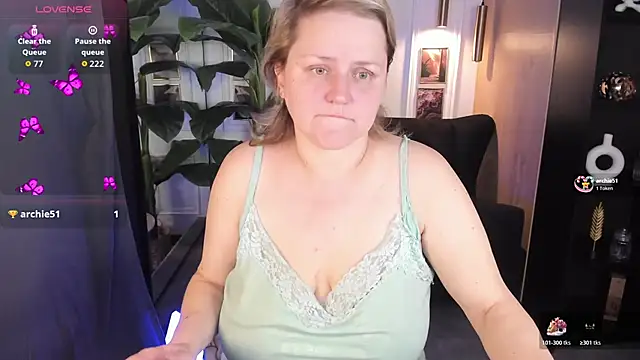 ScarlettSoft online show from 15, 5, 2026