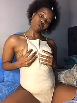 Snapshot of cherryontopy chatting on 1, 1, 2025 cherryontopy online show from 1, 1, 2025