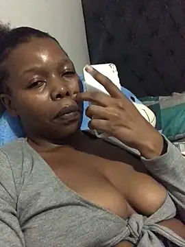 Snapshot of cherryontopy chatting on 2, 1, 2025 cherryontopy online show from 2, 1, 2025