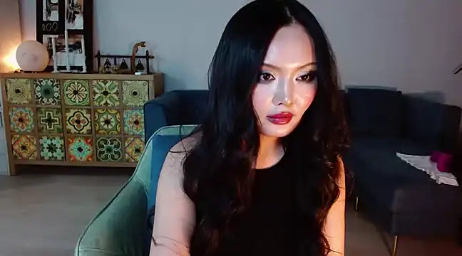 LinaKimthai online show from 13, 2, 2025