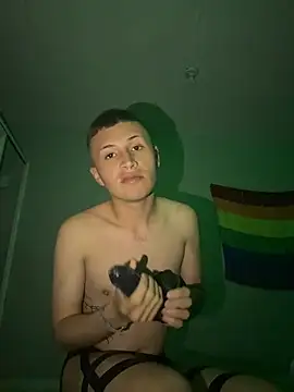 SebasDu02957688 online show from 15, 7, 2026