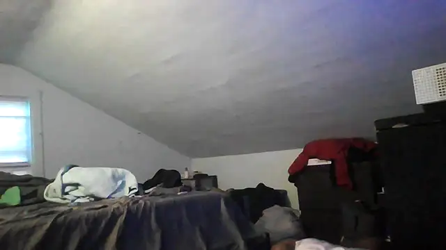 Snapshot of ReeferMadness59 chatting on 18, 10, 2025 ReeferMadness59 online show from 18, 10, 2025