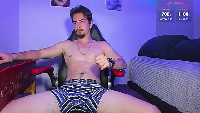 Alex smith00 online show from 12, 2, 2025