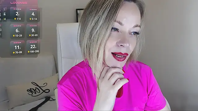 Snapshot of Tilly_Eliot chatting on 10, 1, 2025 Tilly Eliot online show from 10, 1, 2025