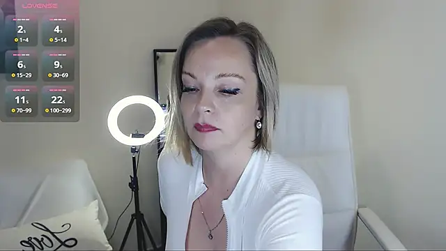 Snapshot of Tilly_Eliot chatting on 4, 2, 2025 Tilly Eliot online show from 4, 2, 2025