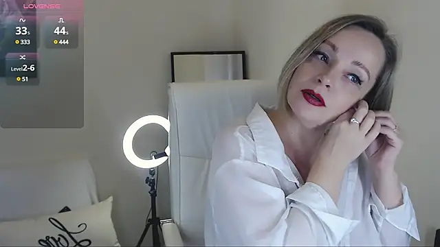 Snapshot of Tilly_Eliot chatting on 10, 3, 2025 Tilly Eliot online show from 10, 3, 2025