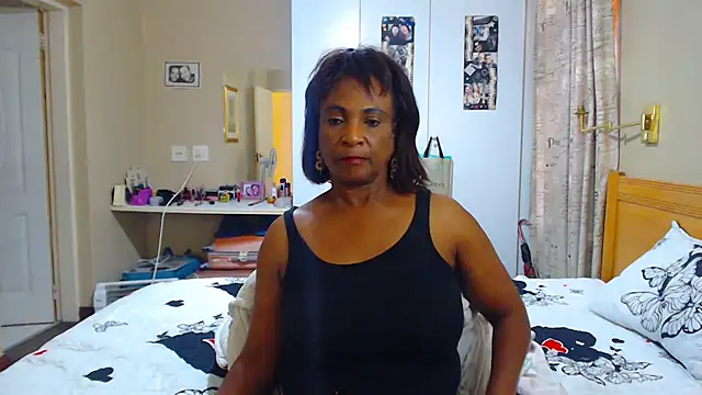 Hotgrannyx online show from 8, 3, 2025