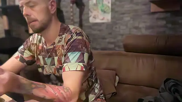 Snapshot of kissfreak85 chatting on 21, 11, 2025 kissfreak85 online show from 21, 11, 2025