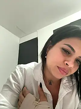 arianna smith  online show from 19, 12, 2025