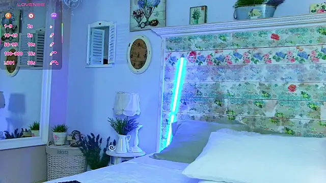 Snapshot of NikkiStarX chatting on 20, 11, 2025 NikkiStarX online show from 20, 11, 2025