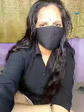Snapshot of Rising_Smiler chatting on 4, 2, 2025 Rising Smiler online show from 4, 2, 2025
