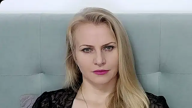 K  Adrienne online show from 21, 11, 2025