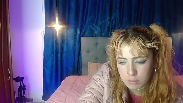 Snapshot of sarah_lovesu chatting on 23, 10, 2025 sarah lovesu online show from 23, 10, 2025
