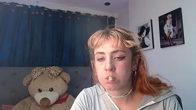 Snapshot of sarah_lovesu chatting on 27, 10, 2025 sarah lovesu online show from 27, 10, 2025