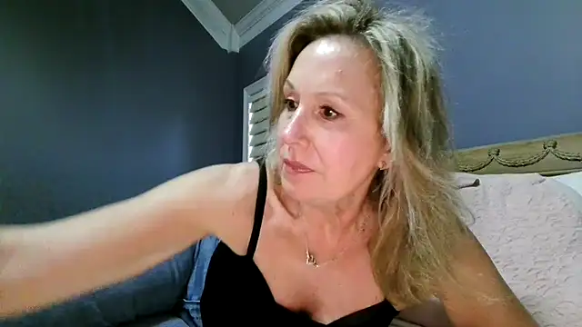 Lisaisluscious online show from 29, 4, 2026