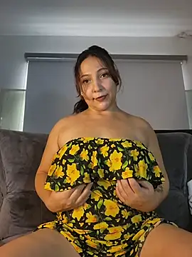 Snapshot of VickyHoult chatting on 11, 2, 2026 VickyHoult online show from 11, 2, 2026