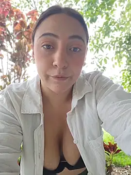 Snapshot of VickyHoult chatting on 3, 4, 2026 VickyHoult online show from 3, 4, 2026