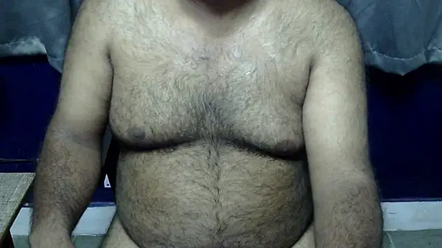 Snapshot of hairysubcub_70 chatting on 31, 10, 2025 hairysubcub 70 online show from 31, 10, 2025