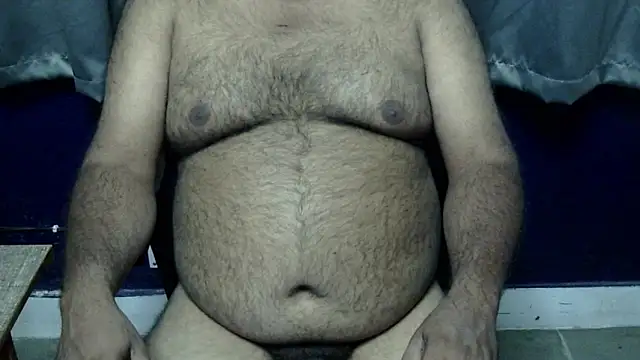 Snapshot of hairysubcub_70 chatting on 13, 11, 2025 hairysubcub 70 online show from 13, 11, 2025