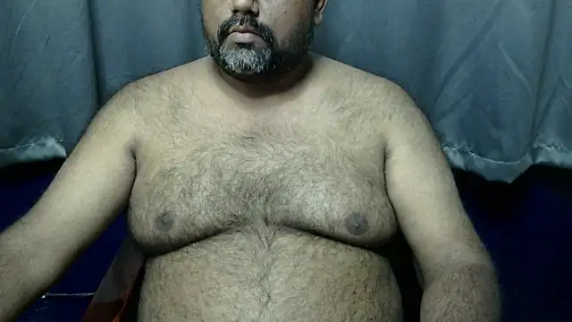 Snapshot of hairysubcub_70 chatting on 14, 11, 2025 hairysubcub 70 online show from 14, 11, 2025