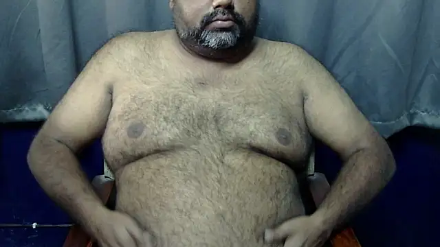 Snapshot of hairysubcub_70 chatting on 16, 11, 2025 hairysubcub 70 online show from 16, 11, 2025