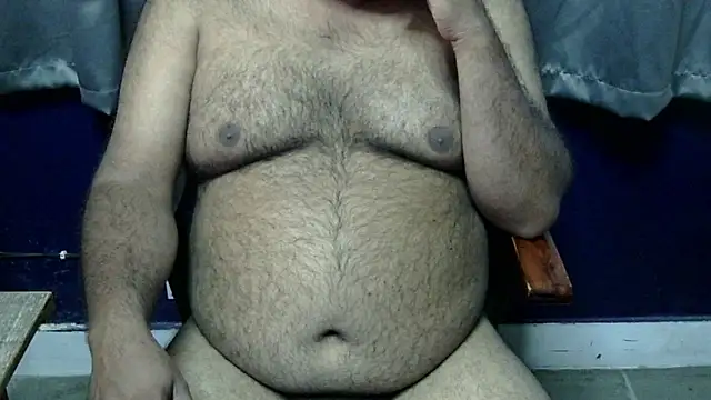 Snapshot of hairysubcub_70 chatting on 20, 11, 2025 hairysubcub 70 online show from 20, 11, 2025