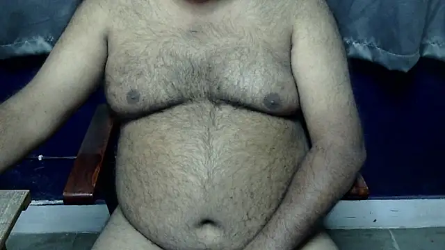 Snapshot of hairysubcub_70 chatting on 27, 11, 2025 hairysubcub 70 online show from 27, 11, 2025