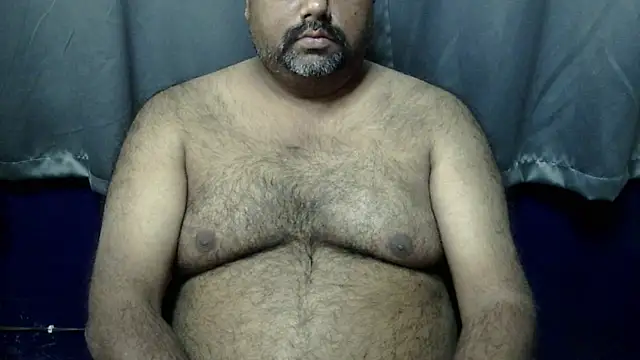 Snapshot of hairysubcub_70 chatting on 16, 12, 2025 hairysubcub 70 online show from 16, 12, 2025