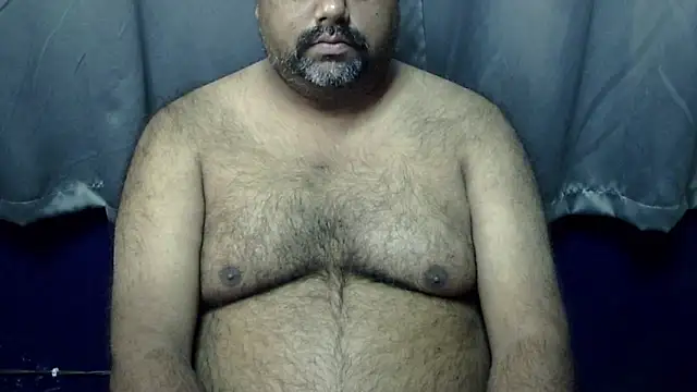 Snapshot of hairysubcub_70 chatting on 19, 12, 2025 hairysubcub 70 online show from 19, 12, 2025