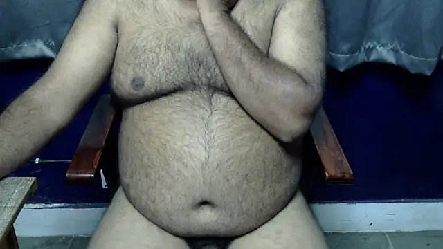 Snapshot of hairysubcub_70 chatting on 22, 12, 2025 hairysubcub 70 online show from 22, 12, 2025