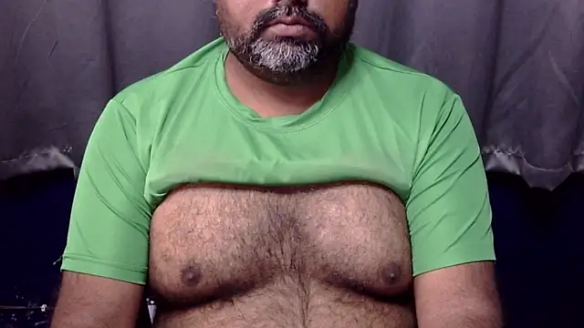 Snapshot of hairysubcub_70 chatting on 26, 2, 2026 hairysubcub 70 online show from 26, 2, 2026