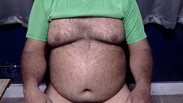 Snapshot of hairysubcub_70 chatting on 8, 3, 2026 hairysubcub 70 online show from 8, 3, 2026