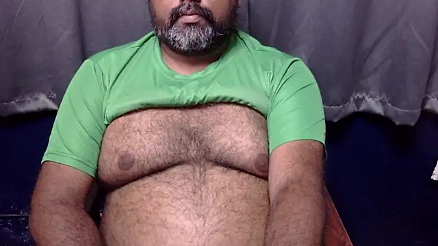 Snapshot of hairysubcub_70 chatting on 11, 3, 2026 hairysubcub 70 online show from 11, 3, 2026
