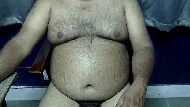 Snapshot of hairysubcub_70 chatting on 14, 3, 2026 hairysubcub 70 online show from 14, 3, 2026